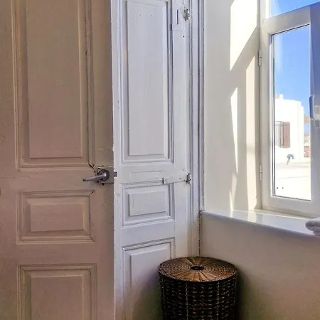 Old Town Sunny House *