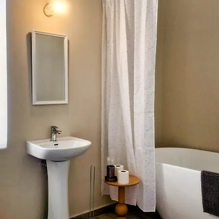Old Town Sunny House Apartamento
