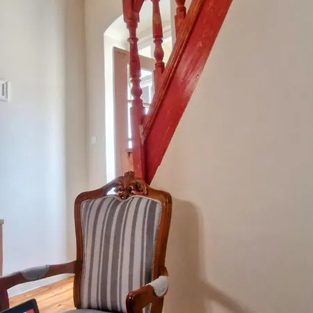 Old Town Sunny House